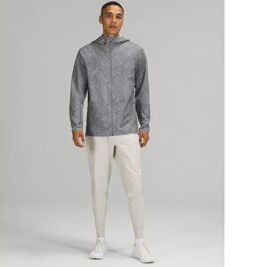 Lululemon Men Sz L Warp Light Packable Jacket Hooded Gray Full Zip Rain LM4ABZS